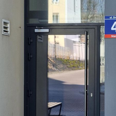Q Apart Grand - Trzy Pokoje, Manufaktura, Klimatyzacja I Garaz Gratis, Netflix, Fv, Gwarancja Zadowolenia Lodz  Exterior photo