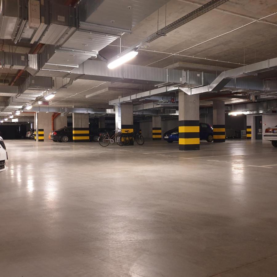 Q Apart Grand - Trzy Pokoje, Manufaktura, Klimatyzacja I Garaz Gratis, Netflix, Fv, Gwarancja Zadowolenia Lodz  Exterior photo