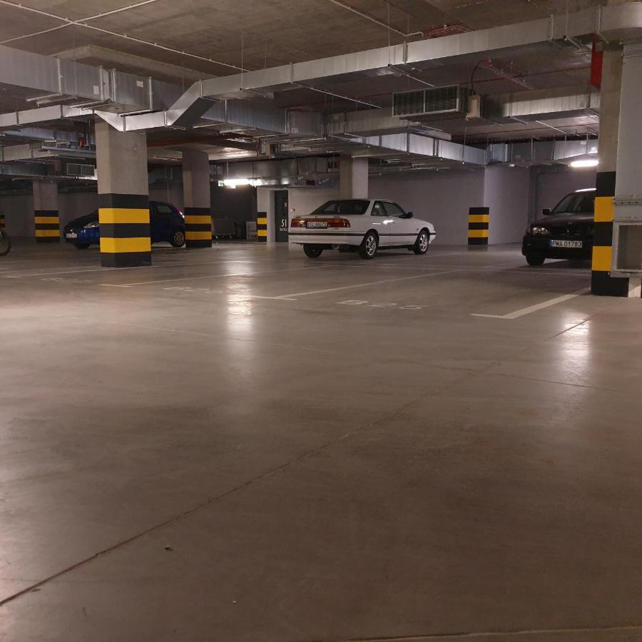 Q Apart Grand - Trzy Pokoje, Manufaktura, Klimatyzacja I Garaz Gratis, Netflix, Fv, Gwarancja Zadowolenia Lodz  Exterior photo