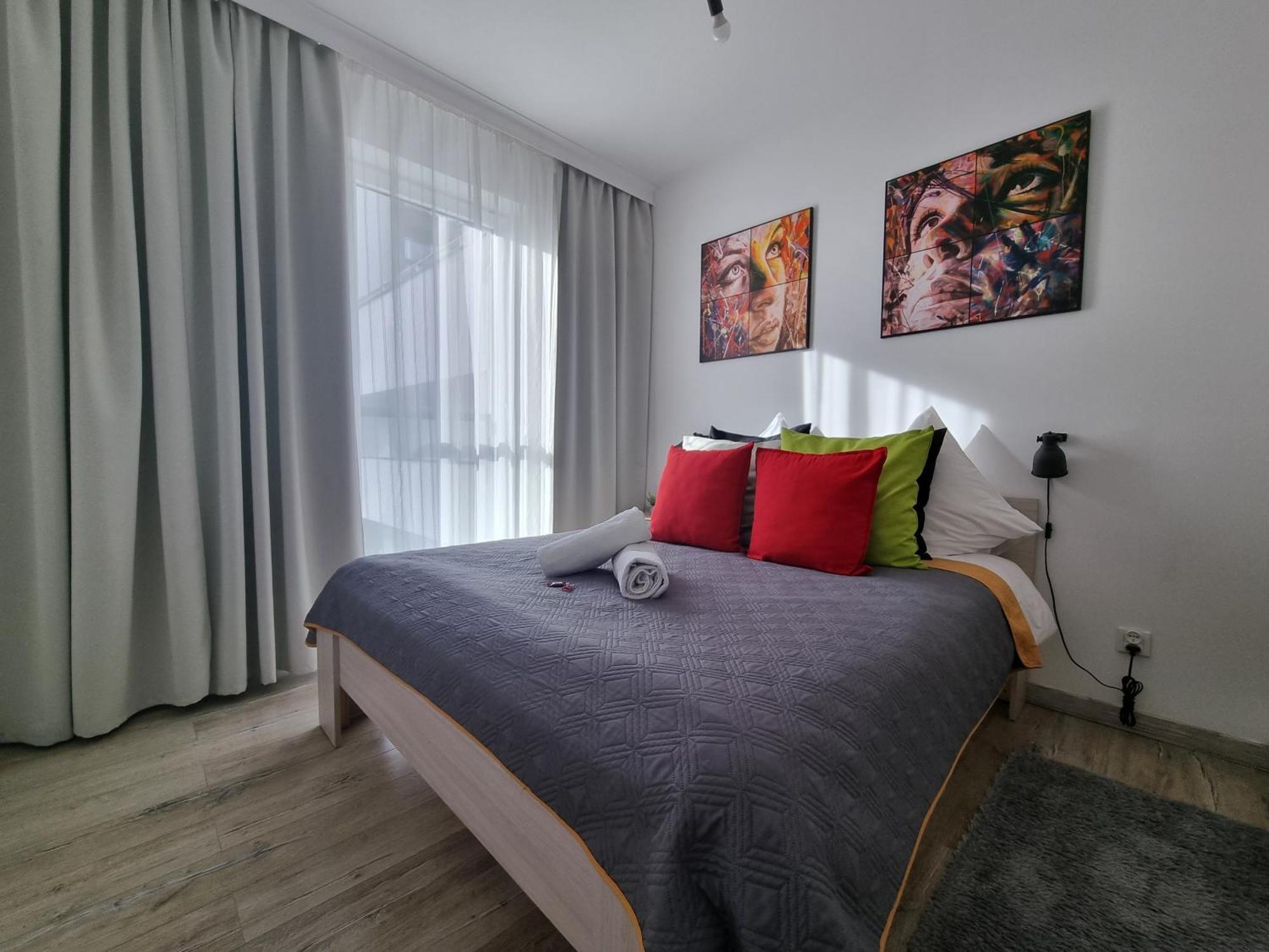 Q Apart Grand - Trzy Pokoje, Manufaktura, Klimatyzacja I Garaz Gratis, Netflix, Fv, Gwarancja Zadowolenia Lodz  Exterior photo